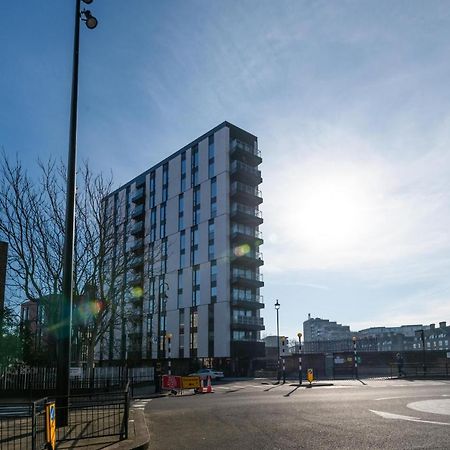 Modern Family Home Close To Victoria Station By Underthedoormat ลอนดอน ภายนอก รูปภาพ