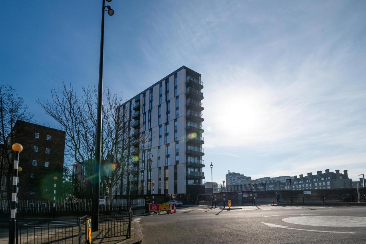 Modern Family Home Close To Victoria Station By Underthedoormat ลอนดอน ภายนอก รูปภาพ